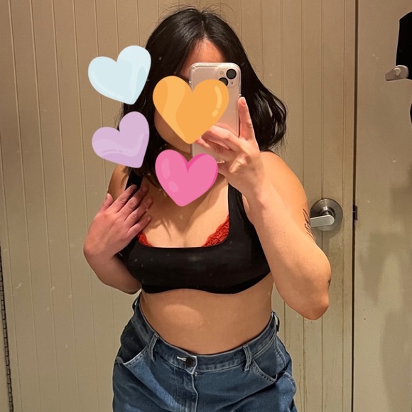 Meet your Posher, Tricia - Picture 1 of 1